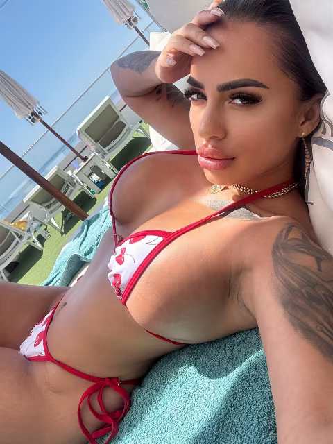 Blondy Tattooed Blonde VIP